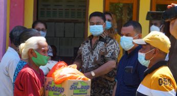 Hanura Bagi 50 Bingkisan untuk Korban Seroja Sumba Timur
