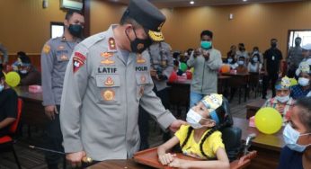 Polda NTT Tumbuhkan Semangat Anak-Anak Terdampak Covid-19